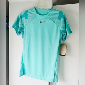 NWT Nike Soccer Dri-Fit Slim Fit Blue Top 75% Recycled Move to Zero